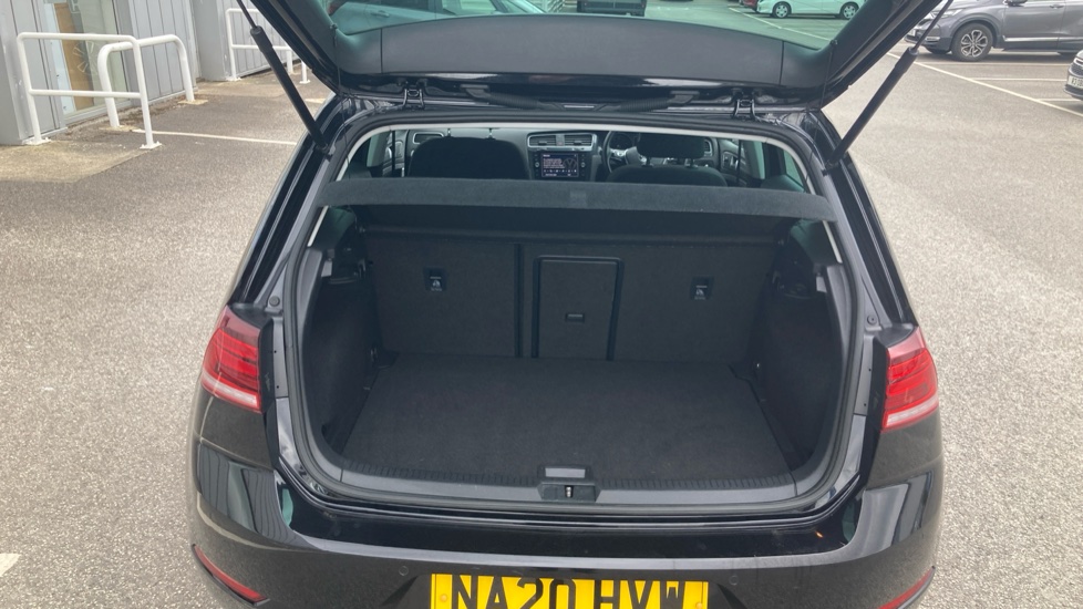 Volkswagen Golf 1.5 TSI EVO 150 Match Edition 5dr Petrol Hatchback - Image 4