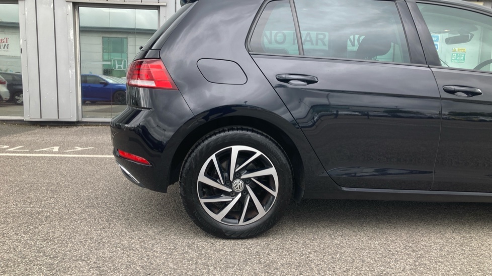 Volkswagen Golf 1.5 TSI EVO 150 Match Edition 5dr Petrol Hatchback - Image 7