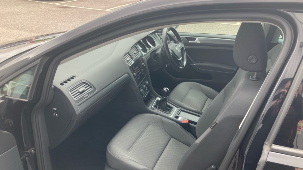 Volkswagen Golf 1.5 TSI EVO 150 Match Edition 5dr Petrol Hatchback - Image 9