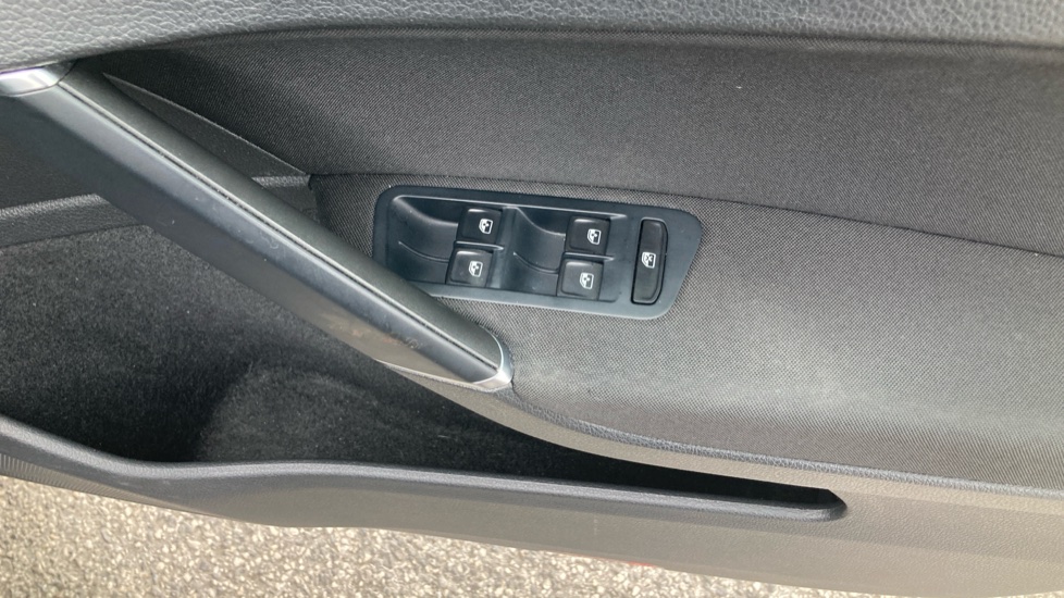 Volkswagen Golf 1.5 TSI EVO 150 Match Edition 5dr Petrol Hatchback - Image 34