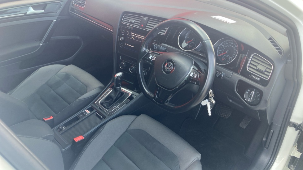 Volkswagen Golf 2.0 TDI GT 5dr DSG Diesel Hatchback - Image 11