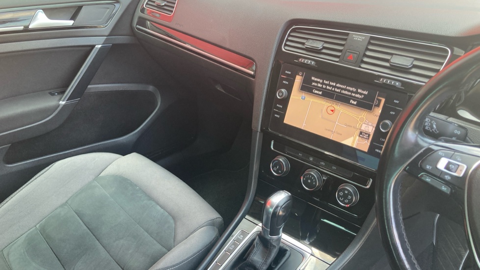 Volkswagen Golf 2.0 TDI GT 5dr DSG Diesel Hatchback - Image 14