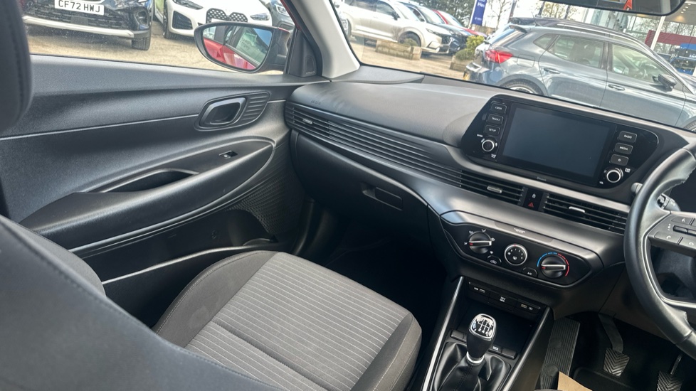Hyundai i20 1.0T GDi 48V MHD SE Connect 5dr Petrol Hatchback - Image 14