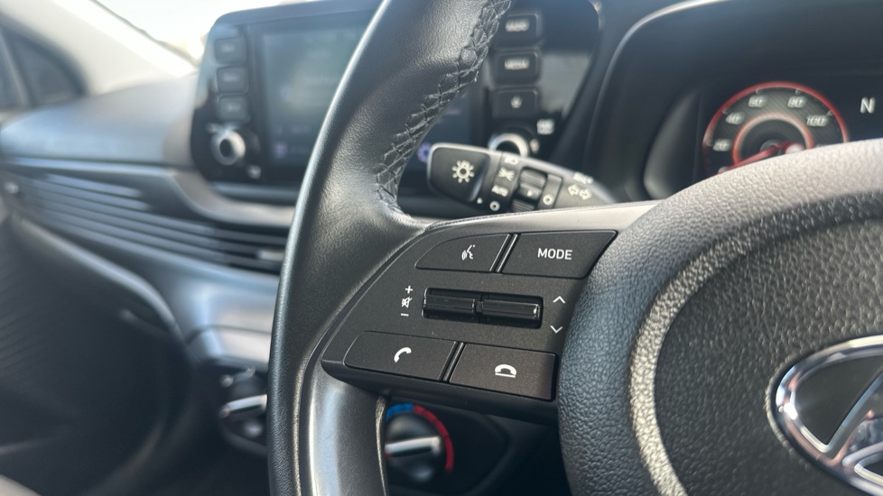 Hyundai i20 1.0T GDi 48V MHD SE Connect 5dr Petrol Hatchback - Image 30