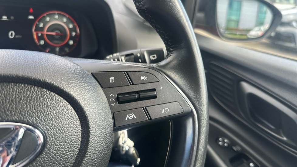 Hyundai i20 1.0T GDi 48V MHD SE Connect 5dr Petrol Hatchback - Image 31