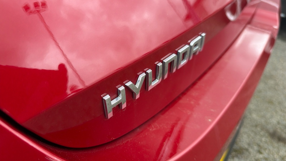 Hyundai i20 1.0T GDi 48V MHD SE Connect 5dr Petrol Hatchback - Image 39