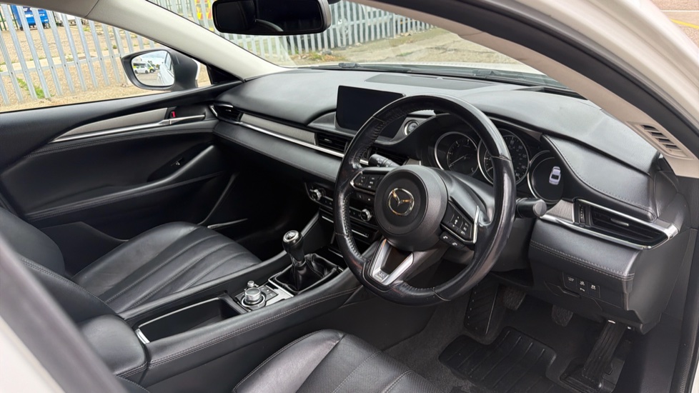 Mazda 6 2.2d Sport Nav+ 4dr [Safety Pack] Diesel Saloon - Image 11