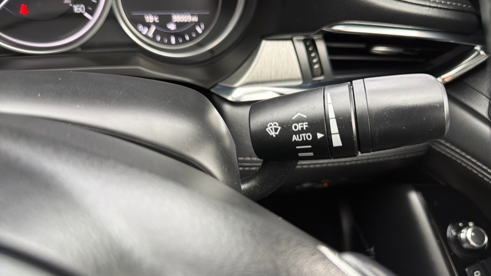 Mazda 6 2.2d Sport Nav+ 4dr [Safety Pack] Diesel Saloon - Image 31