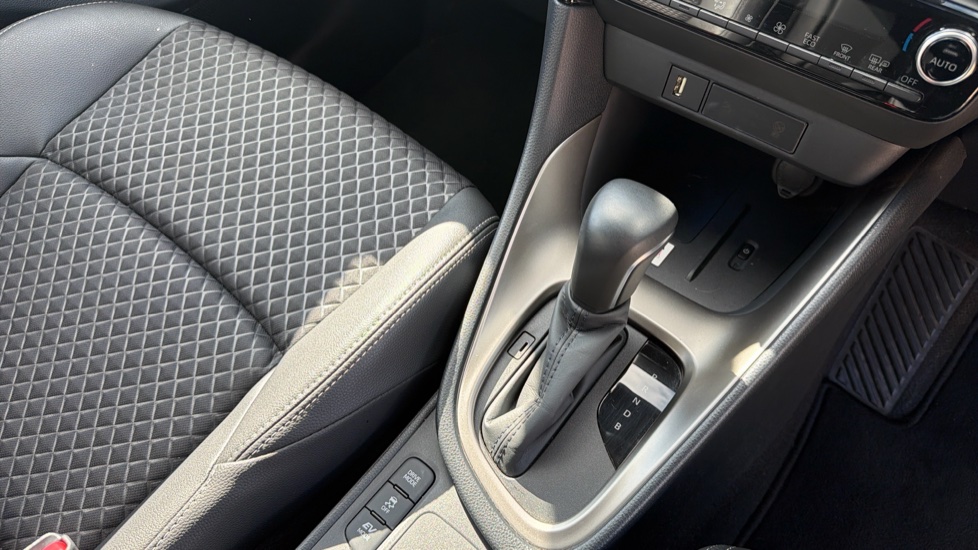 Mazda 2 Hybrid 1.5i Hybrid Select 5dr CVT Hybrid Hatchback - Image 13