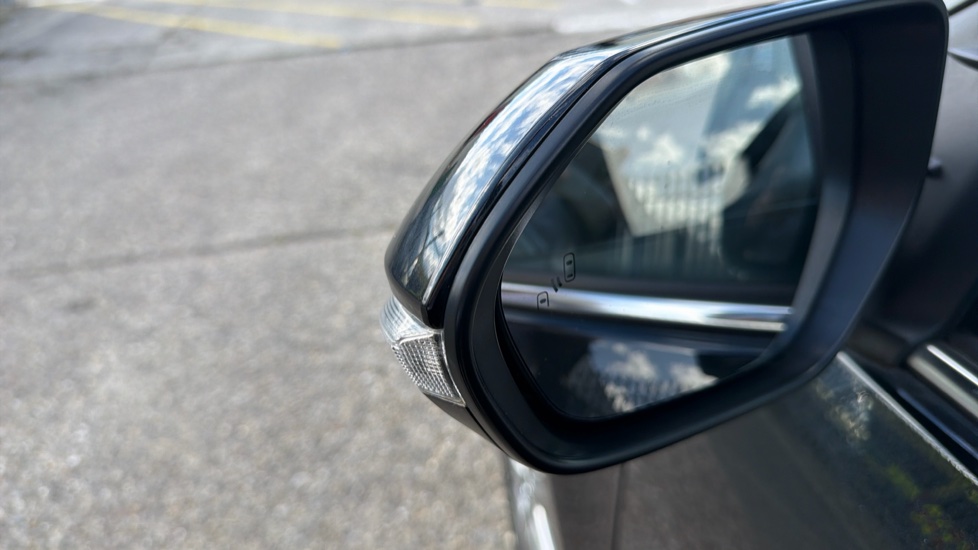 Mazda 2 Hybrid 1.5i Hybrid Select 5dr CVT Hybrid Hatchback - Image 23