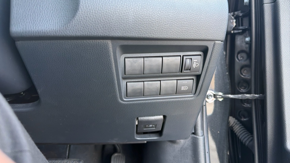 Mazda 2 Hybrid 1.5i Hybrid Select 5dr CVT Hybrid Hatchback - Image 26