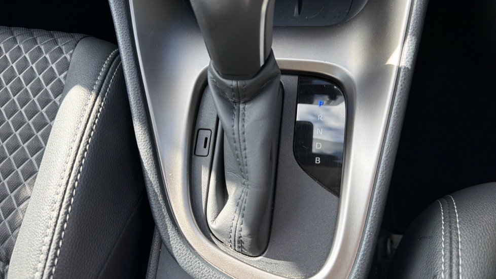 Mazda 2 Hybrid 1.5i Hybrid Select 5dr CVT Hybrid Hatchback - Image 38