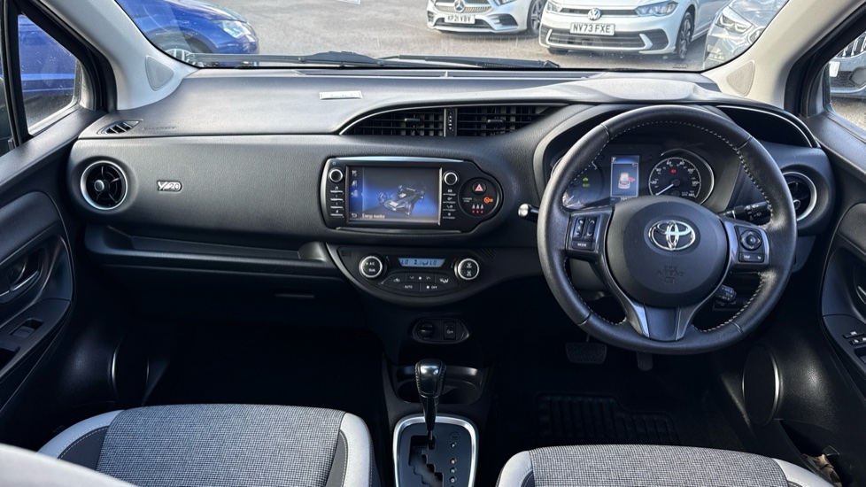 Toyota Yaris 1.5 Hybrid Y20 5dr CVT [Bi-tone] Hybrid Hatchback - Image 10