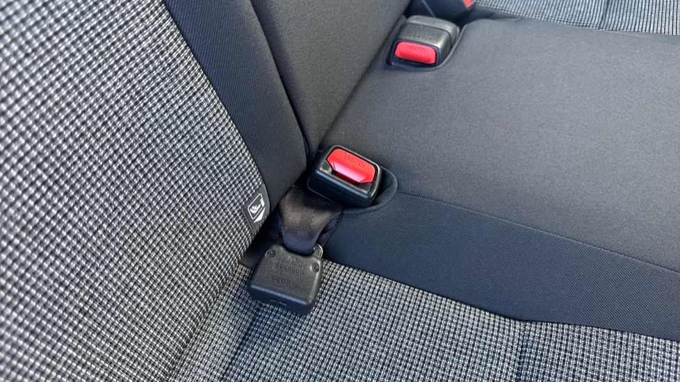 Toyota Yaris 1.5 Hybrid Y20 5dr CVT [Bi-tone] Hybrid Hatchback - Image 17
