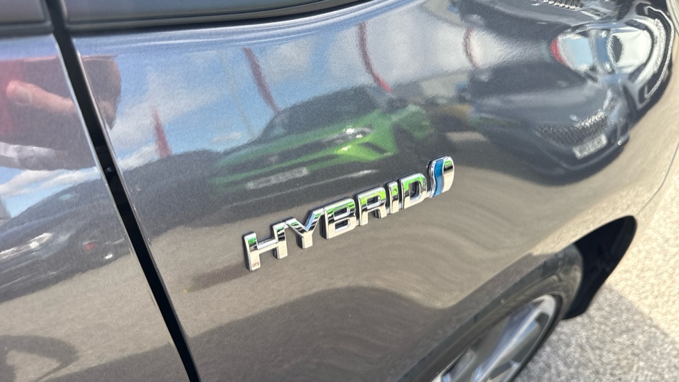 Toyota Yaris 1.5 Hybrid Y20 5dr CVT [Bi-tone] Hybrid Hatchback - Image 21