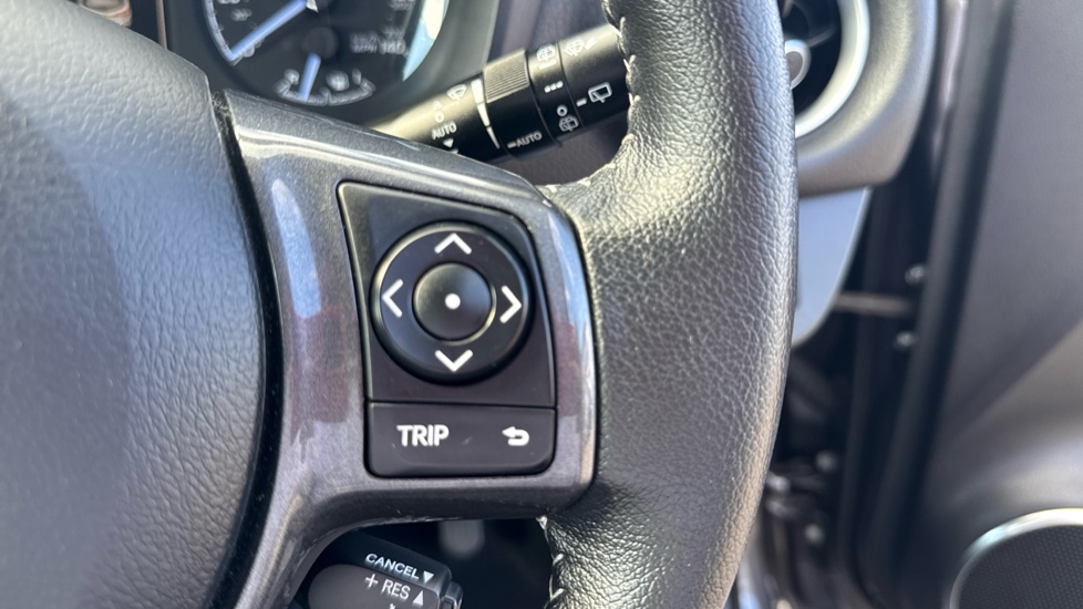 Toyota Yaris 1.5 Hybrid Y20 5dr CVT [Bi-tone] Hybrid Hatchback - Image 25