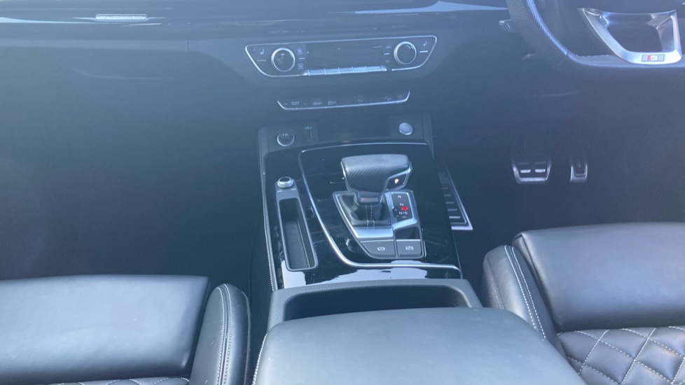 Audi Q5 40 TDI Quattro Edition 1 5dr S Tronic Diesel Estate - Image 14