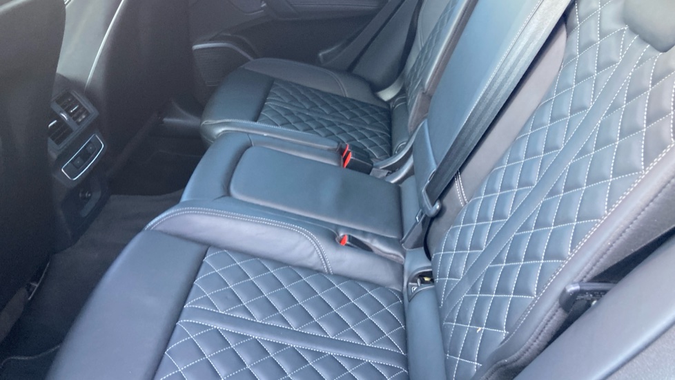 Audi Q5 40 TDI Quattro Edition 1 5dr S Tronic Diesel Estate - Image 16
