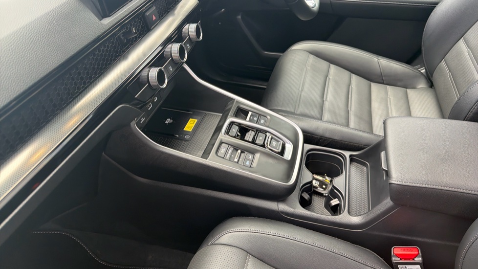 Honda CR-V 2.0 ePHEV Advance Tech 5dr eCVT Estate - Image 13