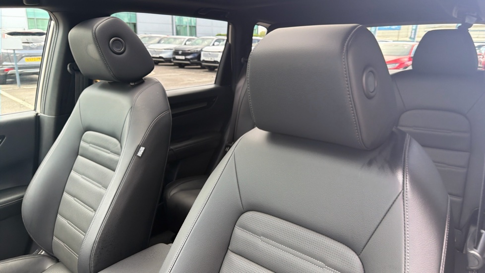 Honda CR-V 2.0 ePHEV Advance Tech 5dr eCVT Estate - Image 15