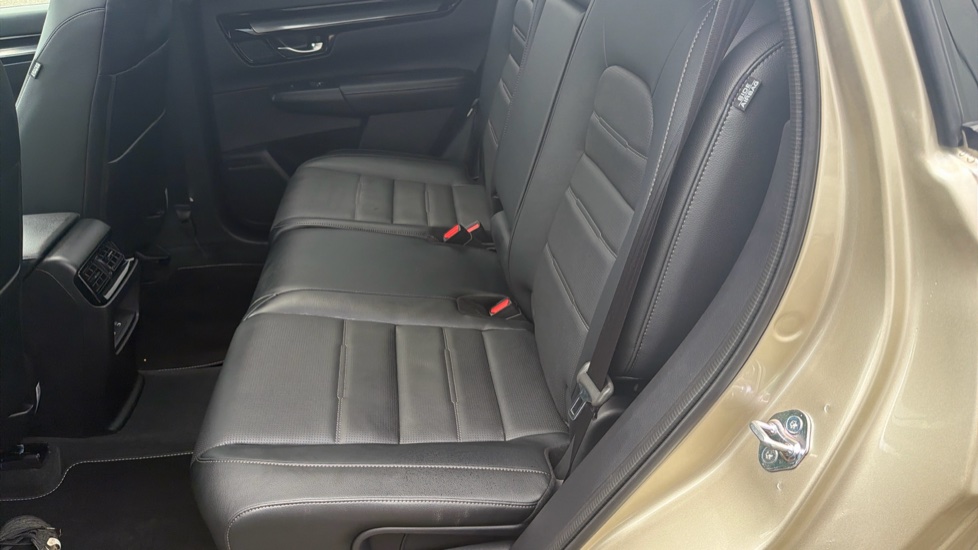 Honda CR-V 2.0 ePHEV Advance Tech 5dr eCVT Estate - Image 16