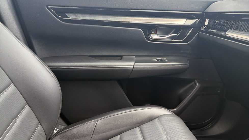 Honda CR-V 2.0 ePHEV Advance Tech 5dr eCVT Estate - Image 27