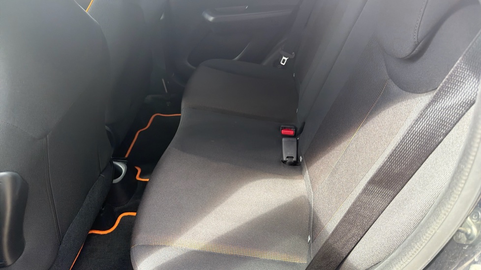 Toyota Aygo 1.0 VVT-i JBL Edition 5dr x-shift Petrol Hatchback - Image 16