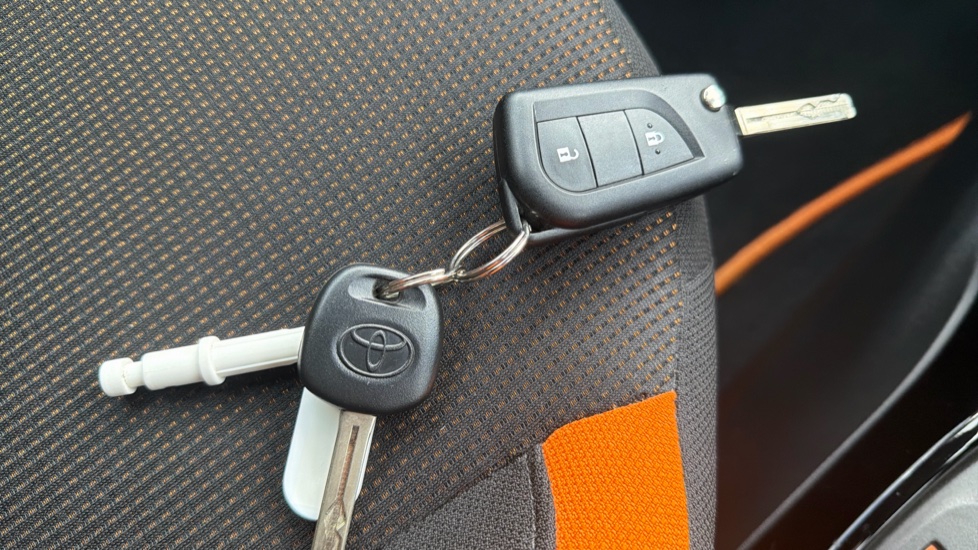 Toyota Aygo 1.0 VVT-i JBL Edition 5dr x-shift Petrol Hatchback - Image 20