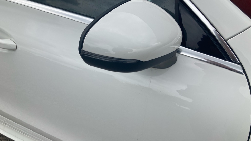 Mercedes-Benz CLA 200 AMG Line 4dr Tip Auto Petrol Saloon - Image 36