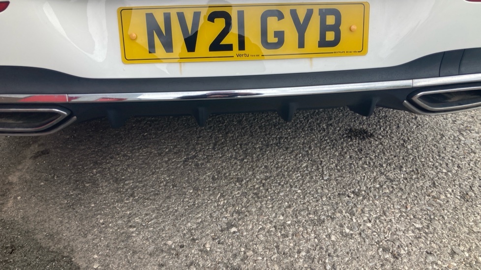 Mercedes-Benz CLA 200 AMG Line 4dr Tip Auto Petrol Saloon - Image 39