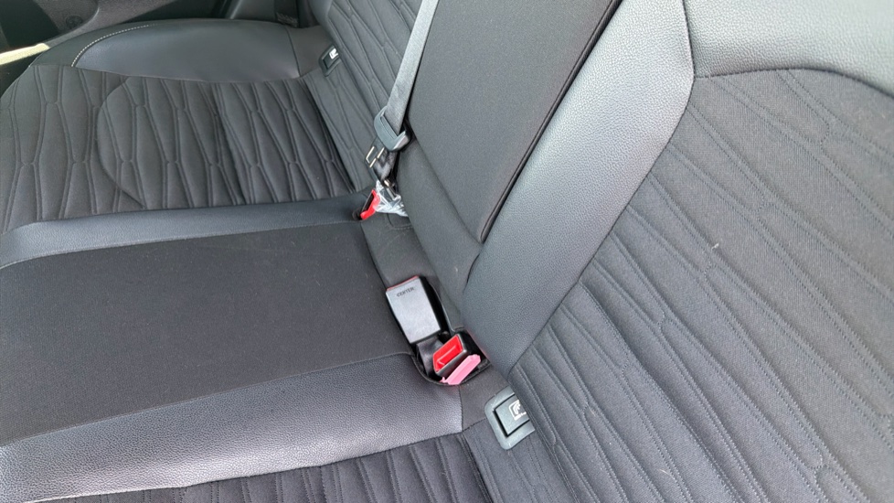 Kia Ceed 1.5T GDi ISG GT-Line 5dr Petrol Hatchback - Image 17