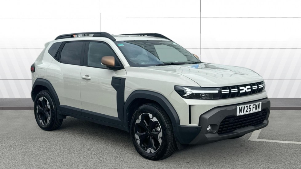 Dacia Duster 1.6 Hybrid 140 Extreme 5dr Auto Hybrid Estate - Image 1