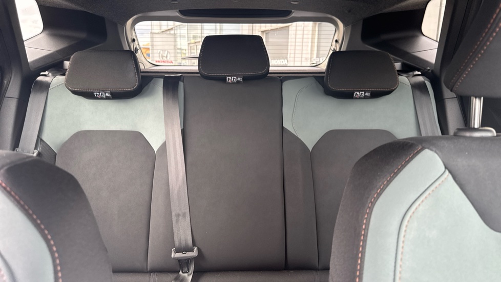Dacia Duster 1.6 Hybrid 140 Extreme 5dr Auto Hybrid Estate - Image 15