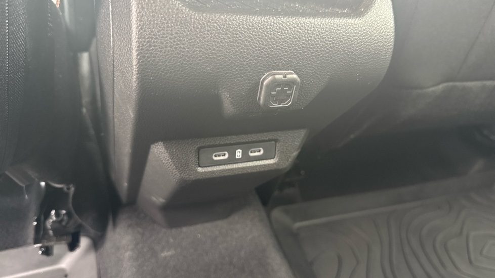 Dacia Duster 1.6 Hybrid 140 Extreme 5dr Auto Hybrid Estate - Image 29