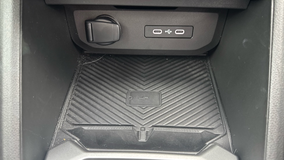 Dacia Duster 1.6 Hybrid 140 Extreme 5dr Auto Hybrid Estate - Image 30