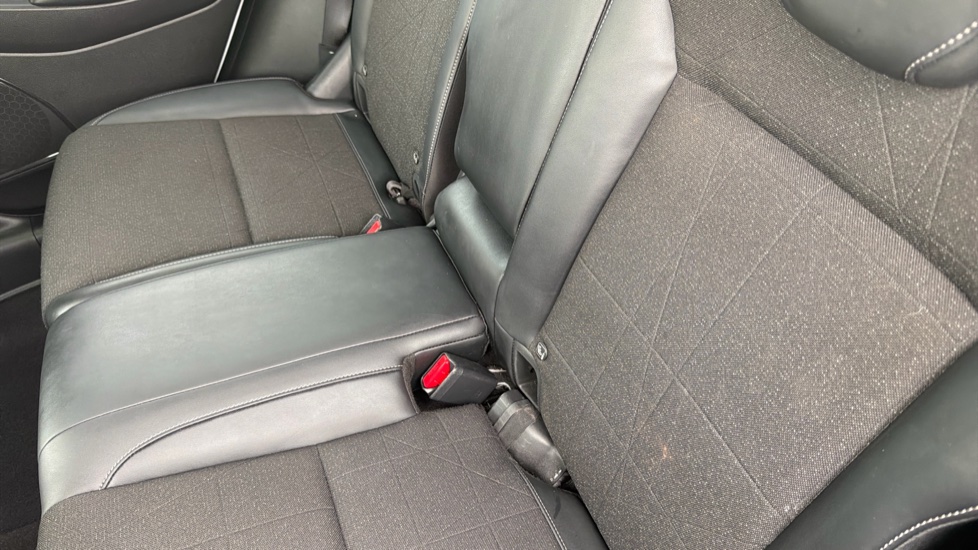 Honda HR-V 1.5 eHEV Advance 5dr CVT Hybrid Hatchback - Image 17