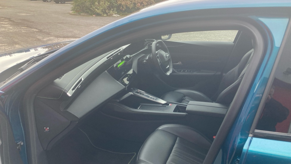 Peugeot 408 1.2 Hybrid 136 GT 5dr e-DSC6 Petrol Hatchback - Image 9