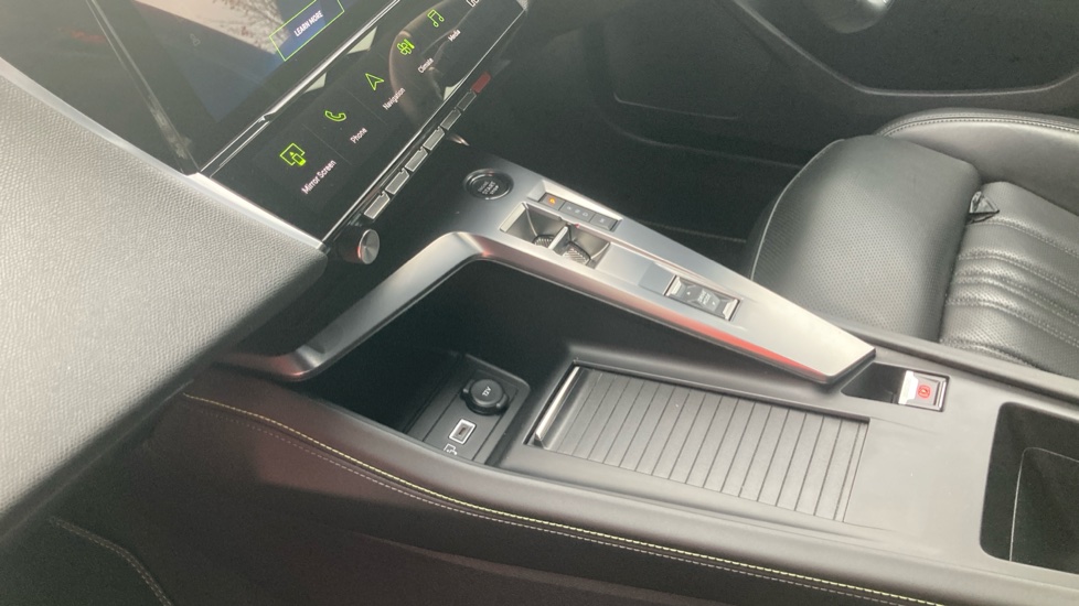 Peugeot 408 1.2 Hybrid 136 GT 5dr e-DSC6 Petrol Hatchback - Image 13
