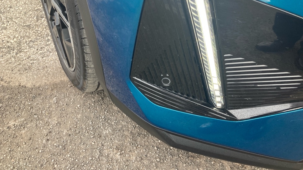 Peugeot 408 1.2 Hybrid 136 GT 5dr e-DSC6 Petrol Hatchback - Image 35