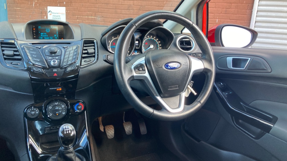Ford Fiesta 1.25 82 Zetec 5dr Petrol Hatchback - Image 9
