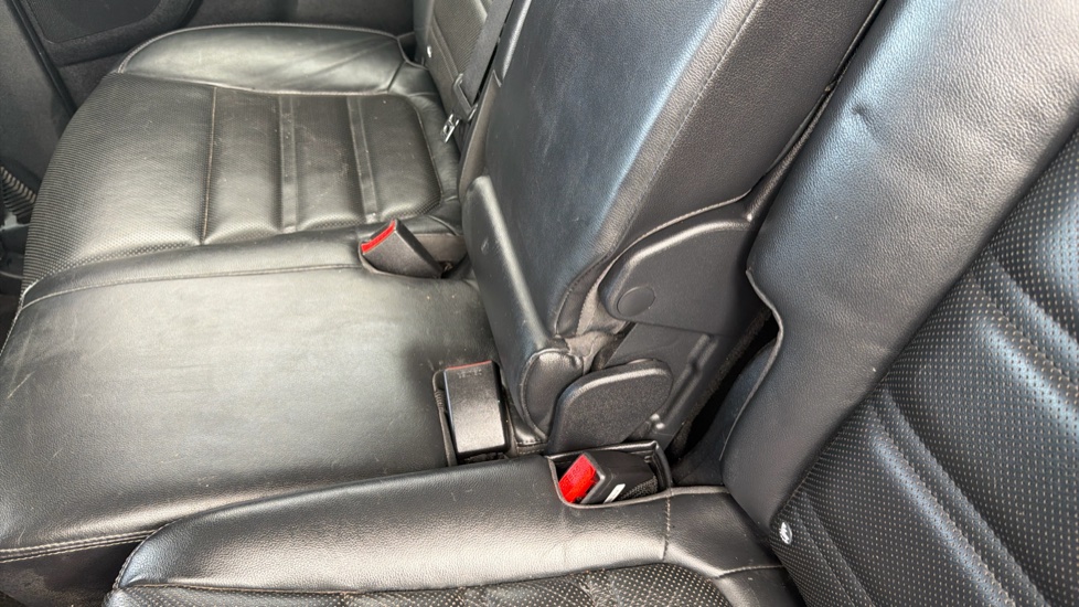 Kia Sorento 2.2 CRDi KX-2 5dr Diesel Station Wagon - Image 17