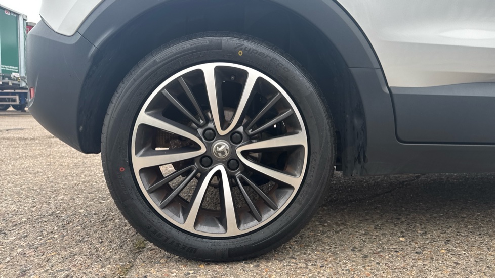 Vauxhall Crossland X 1.2T ecoTec [110] Elite 5dr [6 Speed] [S/S] Petrol Hatchback - Image 7