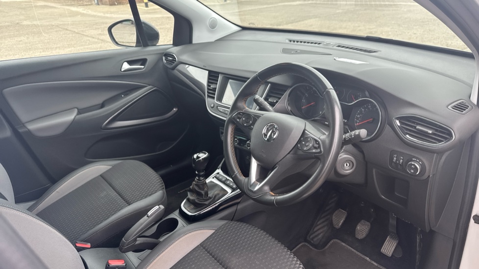 Vauxhall Crossland X 1.2T ecoTec [110] Elite 5dr [6 Speed] [S/S] Petrol Hatchback - Image 11