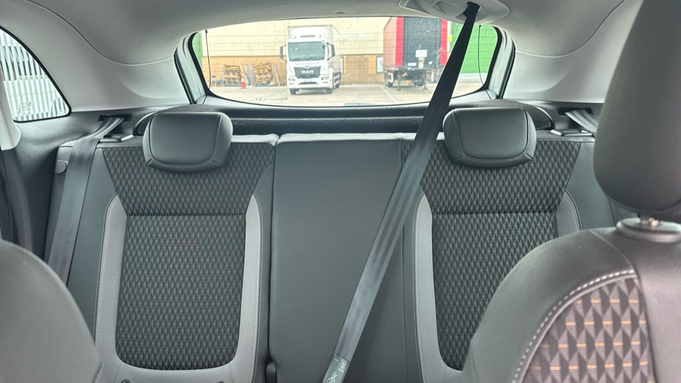 Vauxhall Crossland X 1.2T ecoTec [110] Elite 5dr [6 Speed] [S/S] Petrol Hatchback - Image 15