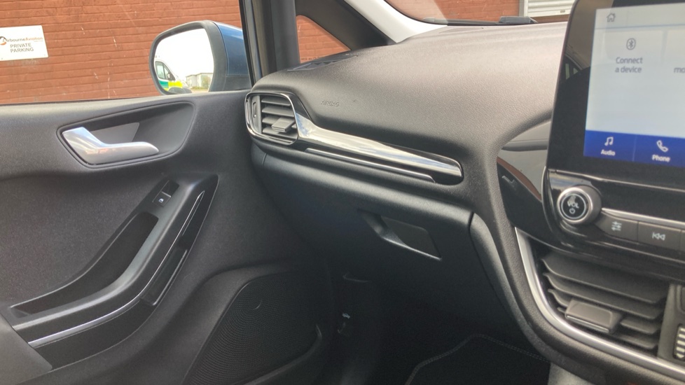 Ford Fiesta 1.0 EcoBoost 95 Titanium 5dr Petrol Hatchback - Image 17