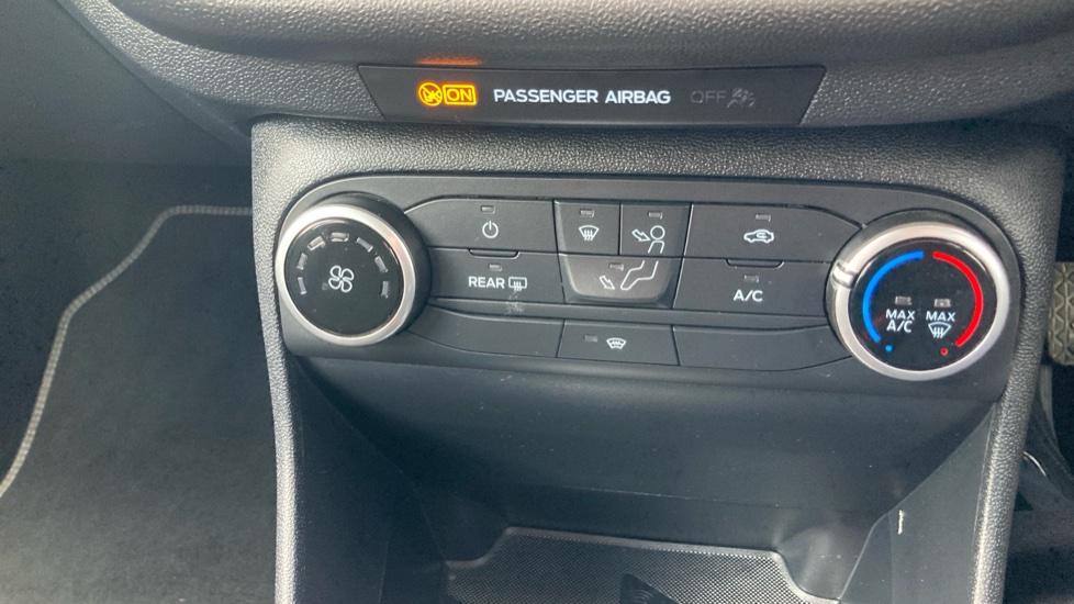 Ford Fiesta 1.0 EcoBoost 95 Titanium 5dr Petrol Hatchback - Image 39