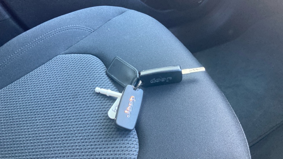 Jeep Renegade 1.0 T3 GSE Night Eagle II 5dr Petrol Hatchback - Image 20