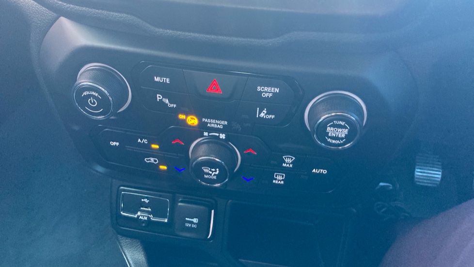Jeep Renegade 1.0 T3 GSE Night Eagle II 5dr Petrol Hatchback - Image 29
