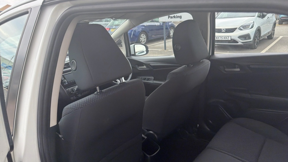 Honda Jazz 1.3 i-VTEC S 5dr Petrol Hatchback - Image 15