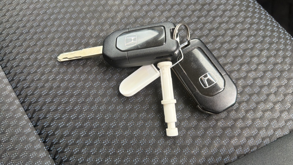 Honda Jazz 1.3 i-VTEC S 5dr Petrol Hatchback - Image 19
